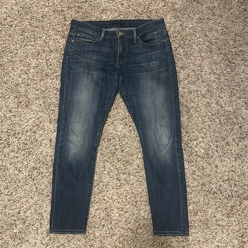 Women’s Levi’s blue Jeans, size 6
